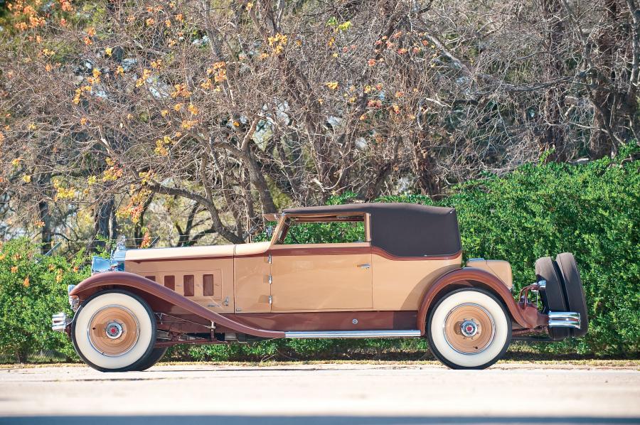 Packard Deluxe Eight Convertible Victoria by Waterhouse 1931 года  (фото 13 из 17)